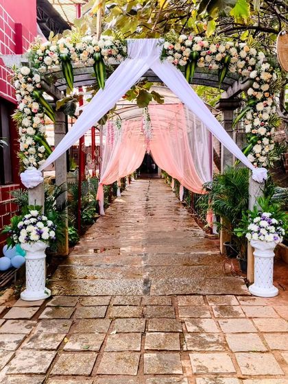 Dream Events - Large-Scale Floral Installations Wedding & Engagement Decor photo 11