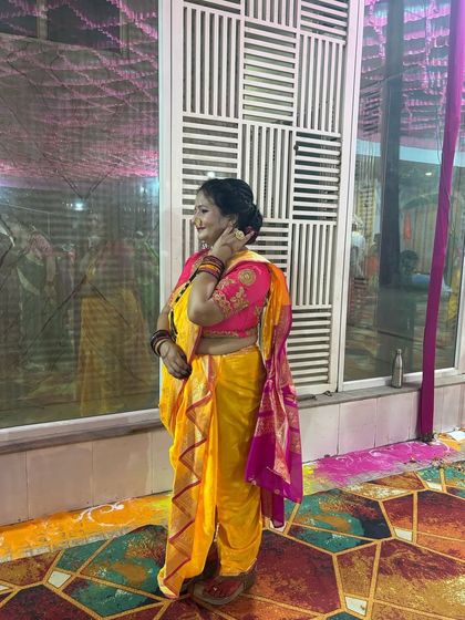 The traditional way of draping a Nauvari looks so graceful. My pre-draped versions give you the same look with ease.