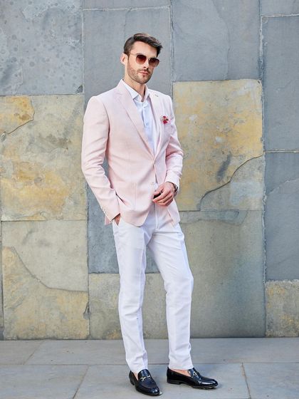 This Prudish Pink jacket highlights my made-to-measure process. From fabric selection to the final stitch, every detail is crafted to resonate with your personal style.