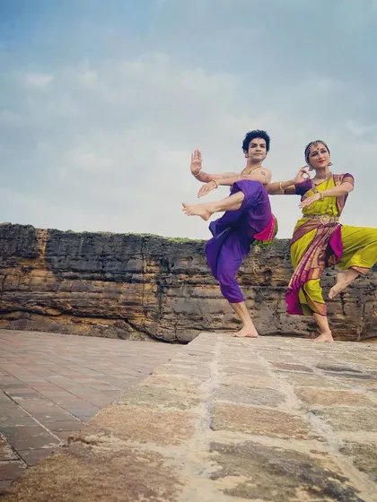 A fun "diu-et" in Diu! Pavitra and I took a moment to strike a pose against the beautiful natural rock formations before our performance for Independence Day.