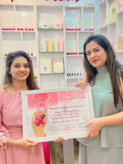 Congratulations to Pooja on completing her advanced formula course. She is now a certified nail professional, ready to take on clients.