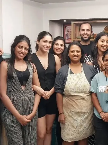 We were so happy to host actress Sharvari and her friends for a creative session at the studio. It's always a pleasure to welcome groups looking for a fun, hands-on activity and a break from the everyday.