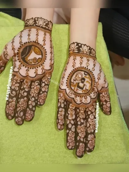 A sweet Karwa Chauth design with a couple inside a mandala. Surrounded by roses, this design is a romantic take on festival mehndi.