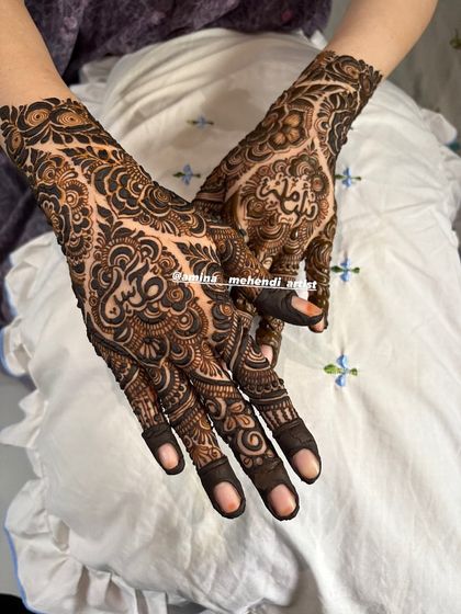 This is an example of my signature full-arm floral mehendi. I love creating dense, intricate patterns with elements like roses, paisleys, and detailed fillers to give you a rich and traditional look for any celebration.