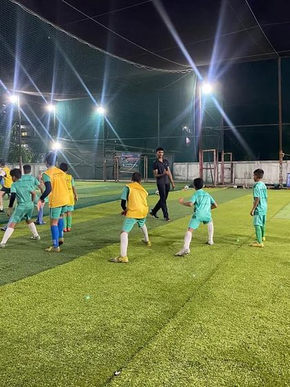 A passing drill in progress. These exercises are fundamental to our coaching method, building the teamwork needed for effective play.