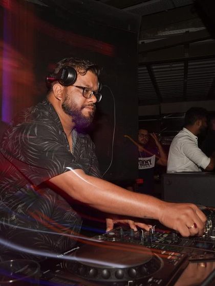 Digvijay Singh Thakur - DJ Services for Events & Parties Shor Bazaar: The Live Experience photo 5