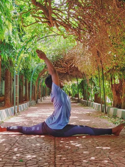 Rakshith Setty - Multi-Style Yoga Instruction Yoga in the Park: Our Cubbon Sessions photo 19