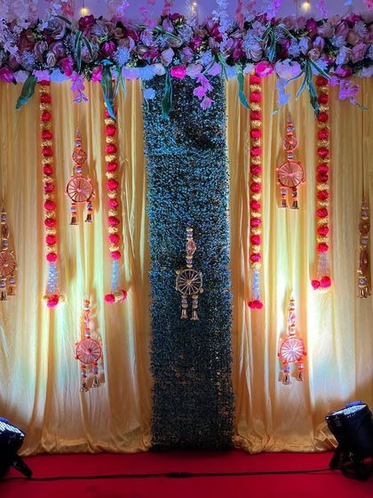 Fun Haldi & Mehndi Decor photo 6