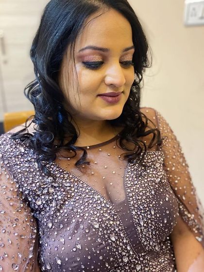 Party & Guest Makeup photo 31