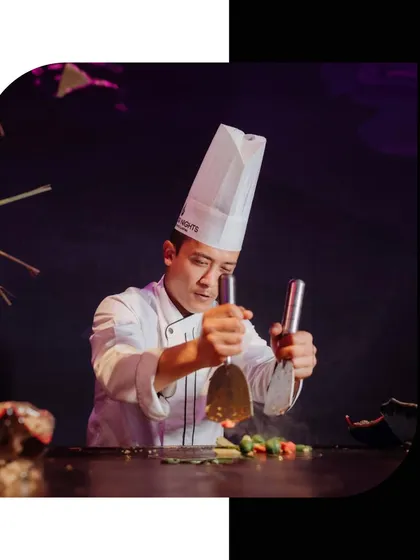 With precision and passion, our chefs elevate dining to an art form. We serve plates that are as visually stunning as they are delicious, perfect for weddings, corporate events, and luxury gatherings.