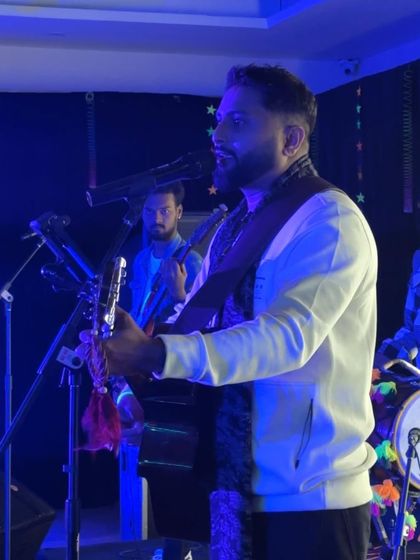 Full Band & High-Energy Shows photo 4