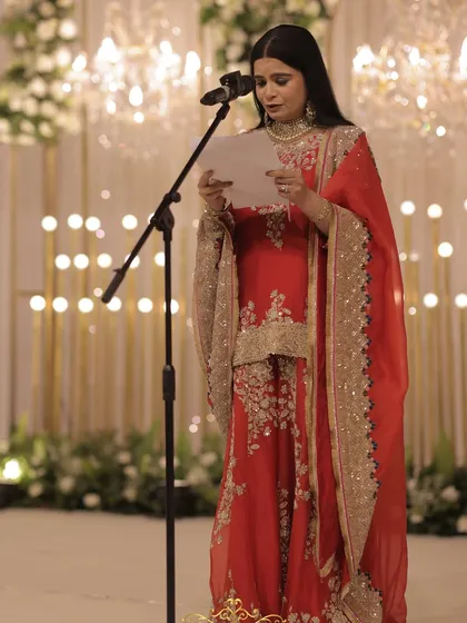 A close-up of the bride during her speech, a moment of pure emotion and love.
