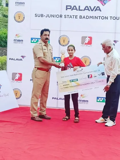 Aditi Yadav receiving her winner's prize at the Palava Sub-Junior State Tournament. Hard work and dedication always pay off.