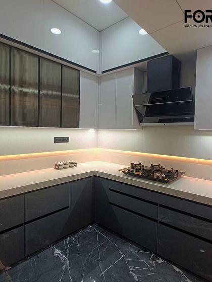 Spacious U-Shape & Island Layouts photo 6