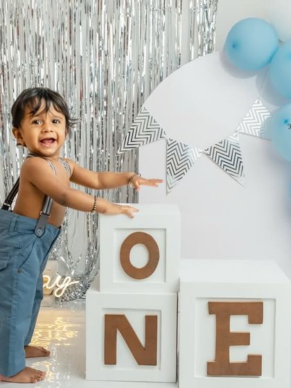 First Birthday & Cake Smash photo 13