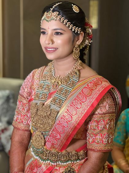 Shwetha Mahadev - Makeup Artistry Training The Art of South Indian Bridal Makeup photo 14