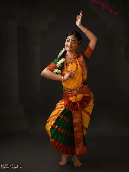 An actor's portfolio is a story of range. In this single session, we moved from the powerful grace of classical dance to other versatile looks. I love collaborating with artists to create a dynamic portfolio that helps casting directors see their potential.