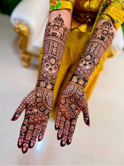 Kanha Mehandi - Bridal Mehndi Intricate Hand Designs photo 10