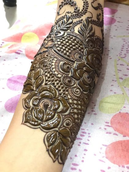 Bridal & Engagement Mehendi photo 13