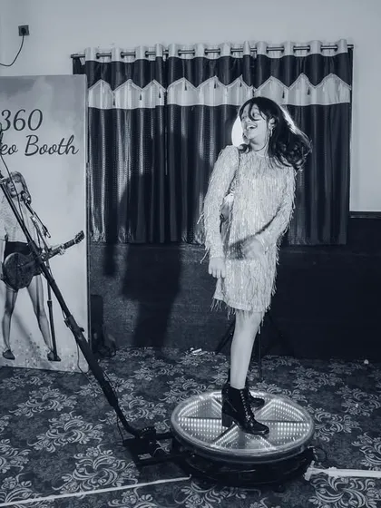 A 360-degree video booth set up at the Taylor Swift themed party. This modern photo op creates amazing, dynamic video clips for guests to share.