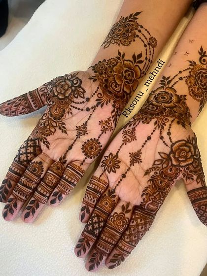 Sonu - Bridal & Wedding Mehndi Modern & Minimalist Mehndi photo 35