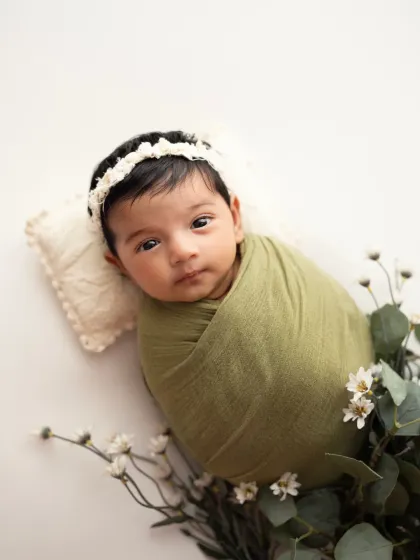 Dreamy Newborn Portraits photo 12