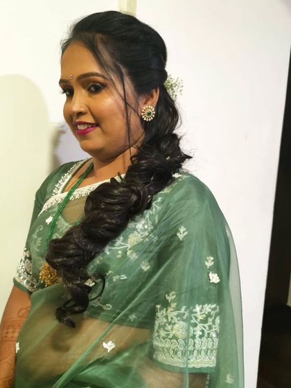 Laxmi Ramkrishna - Special Occasion Hairstyling Flowing Curls & Half-Up Styles photo 44