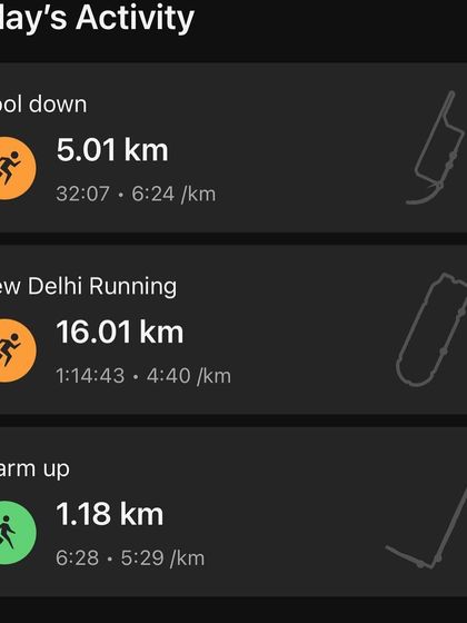 A detailed breakdown of a 22km day, including a 16km tempo run. This shows the structure of a high-volume, high-intensity training day.