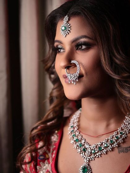 Classic & Elegant Brides photo 35