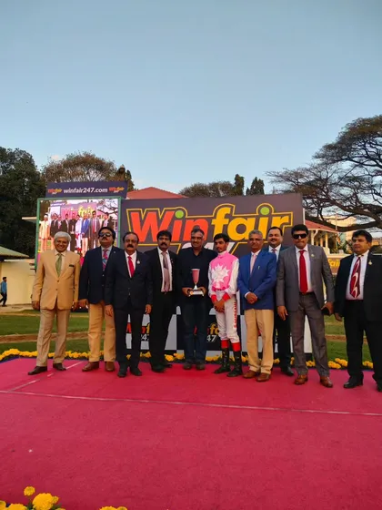 The winning team of the Totalizator Cup.