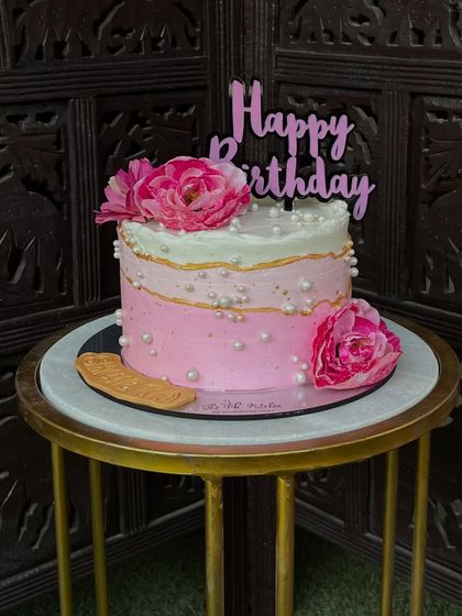 Kopal Bhargava - Custom Designer Cakes Modern Buttercream Designs photo 7