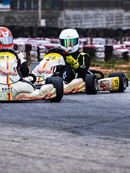 A duplicate shot of our drivers in a close battle.