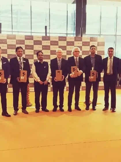 Our esteemed panel of dignitaries, holding their felicitation gifts, stand together after the inauguration. This group represents a powerful cross-section of the entire lighting and electronics ecosystem.