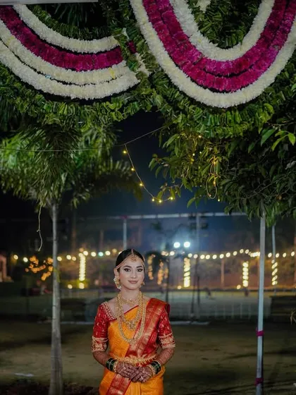 More moments from Vaishnavi's magical South Indian wedding. The traditional attire and rituals are always so inspiring, and I loved creating a look that honored her heritage while keeping it fresh and modern.
