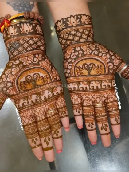 A lovely design featuring swans and elephants, completed as part of our advanced module.