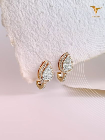 These exquisite teardrop earrings in rose gold whisper elegance, romance, and a forever kind of sparkle, making them the perfect statement for a Valentine’s gift.