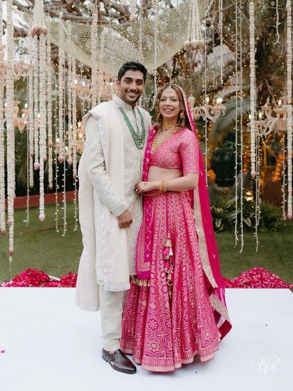 A lovely couple portrait where the bride's natural and effortless makeup look shines. It's perfect for a bride who wants to feel like herself on her big day.