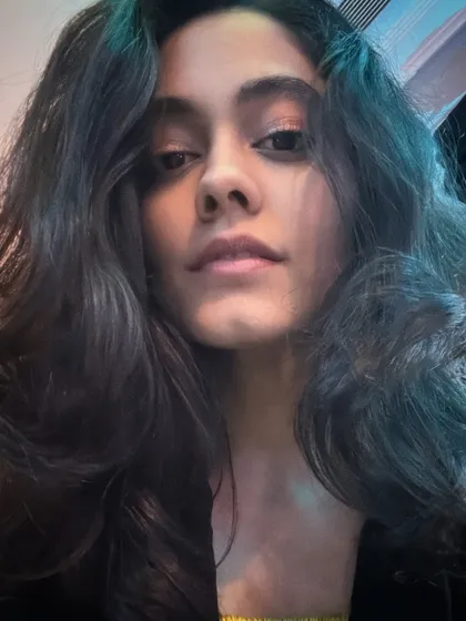 Another selfie from the same day. My style is natural and easygoing, just like my approach to creating music with you.