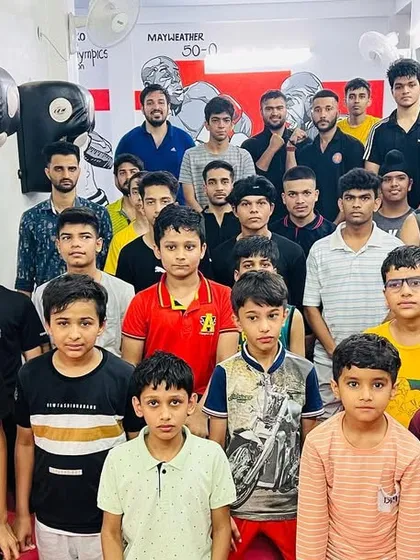 Another shot of our diverse group of students, all united by their love for boxing.