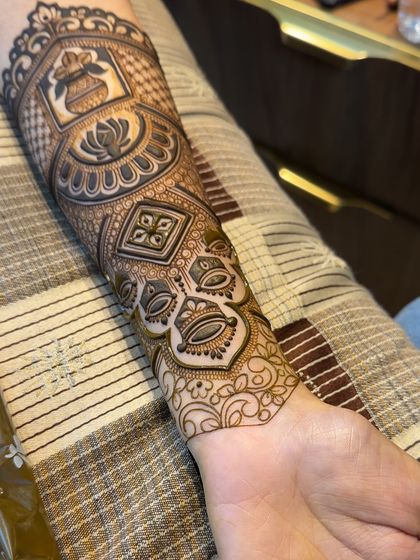 3D Henna Touch - Festive & Occasional Mehndi Statement Arm & Wrist Bands photo 5