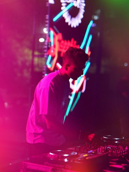 DJ Shams - DJ for Special Events College Fests & Large-Scale Events photo 14