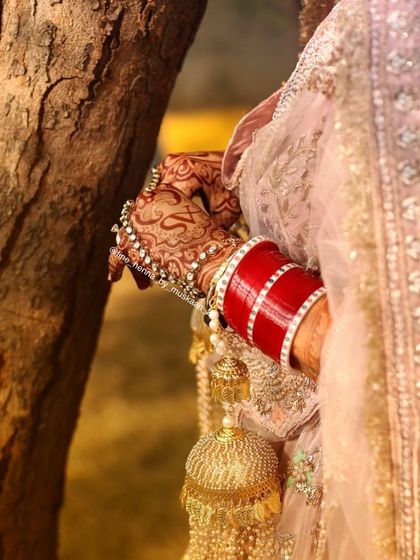 This gallery is dedicated to the final result: the beautiful, dark stain. All these photos are taken after the henna paste has been removed, showing the true color you can expect from my natural henna.