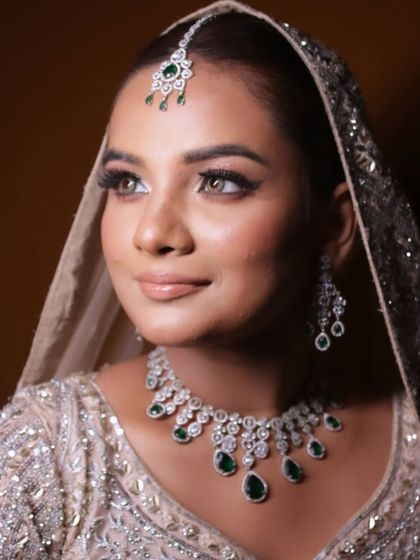 Timeless Bridal Looks photo 58