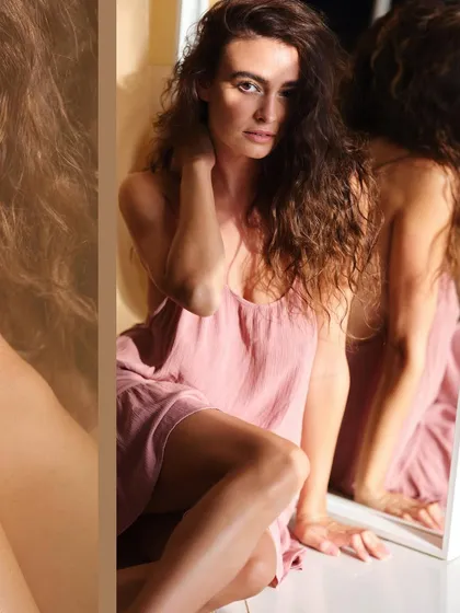 Using a mirror to add depth, this portrait of Jenny Rei is bathed in warm, natural light. It's another example of a completely unedited photo that feels authentic and alive.