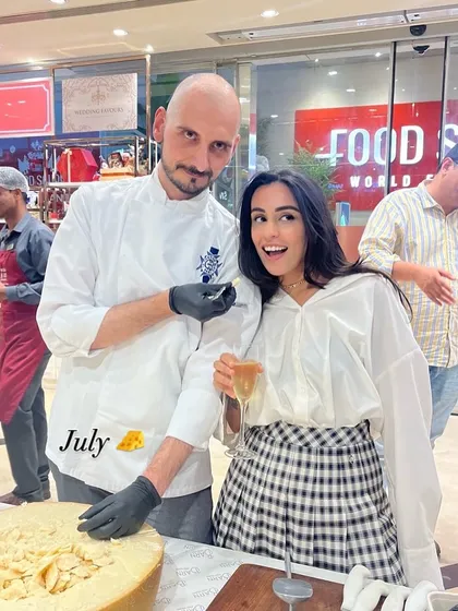 A wonderful memory from 2024, tasting freshly cracked Parmesan cheese at a food event. Experiences like these inspire the quality ingredients I use in my own kitchen.