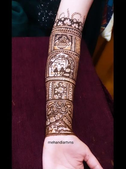 This design celebrates '11 years together' with a cute couple caricature. It's a wonderful idea for an anniversary or a bride who wants to include her love story.