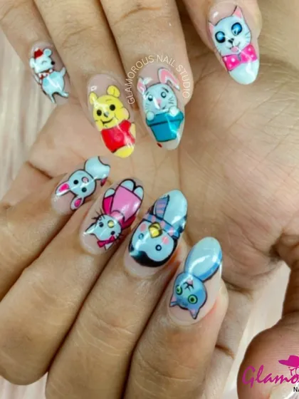 We bring your favorite characters to life with our detailed hand-painting. This set features adorable cartoon animals like Winnie the Pooh, Piglet, and friends, each with their own personality, making for a truly fun and custom manicure.
