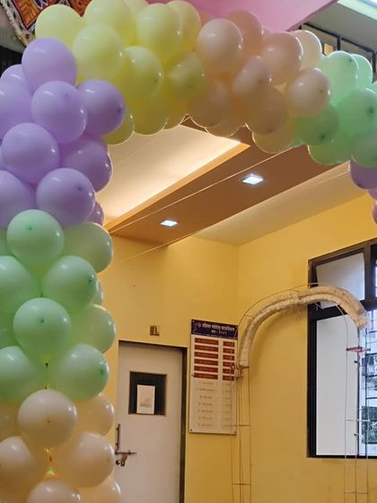 Entrances & Decor Details photo 3