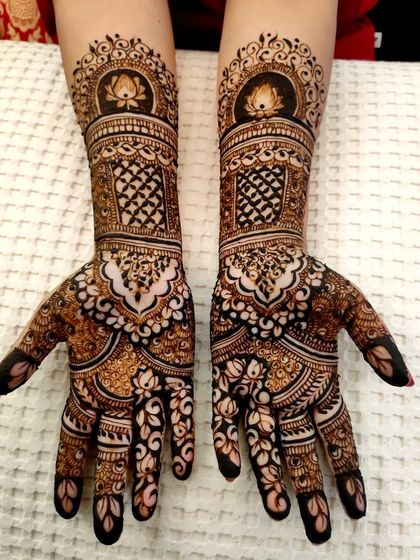 Festival & Occasion Henna photo 7