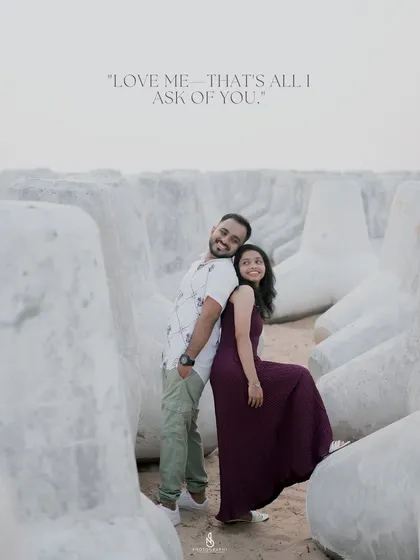 A happy portrait from a beach photoshoot with a lovely quote about love.